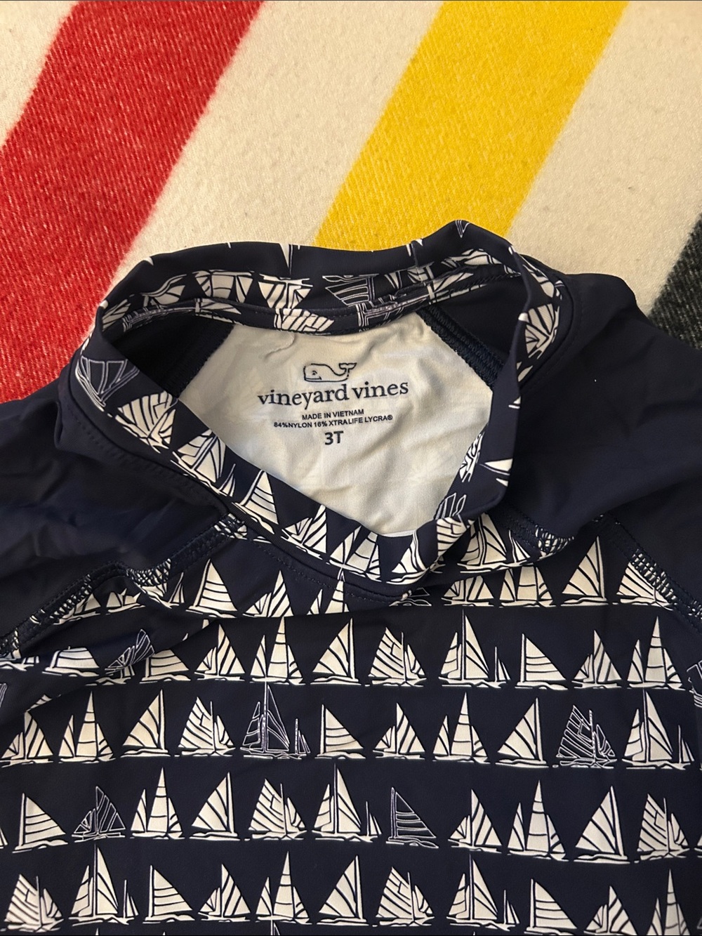 Vineyard Vines Navy & White Sailboat Kids Rash Guard - Picture 2 of 3